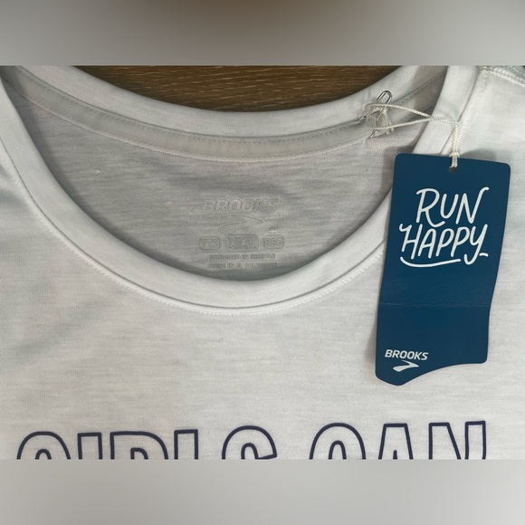 NWT Brooks International Women’s Day Tee - Picture 4 of 4